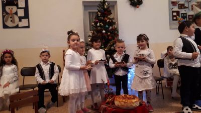В очакване на Рождество Христово - ДГ Слънце - Паничери, Хисаря
