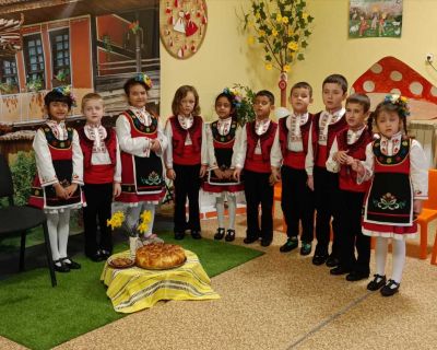 Поздрав за Баба Марта - ДГ Слънце - Паничери, Хисаря